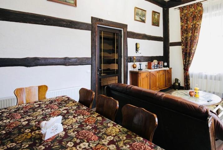 Рандеву Hotel Szlavszke Kültér fotó