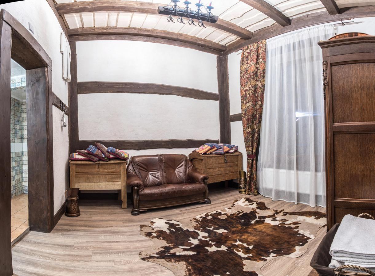 Рандеву Hotel Szlavszke Kültér fotó